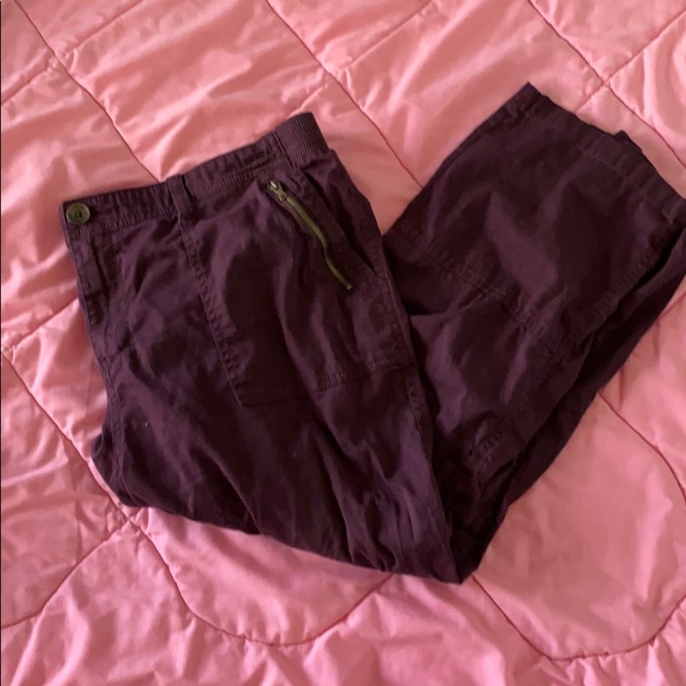 Sonoma maroon Capri cargo pants size 16